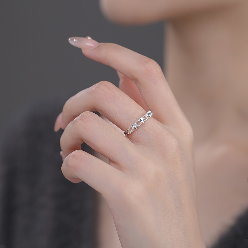 Sterling silver lucky four-leaf clover openwork ring, sweet and simple, forest-style niche jewelry.